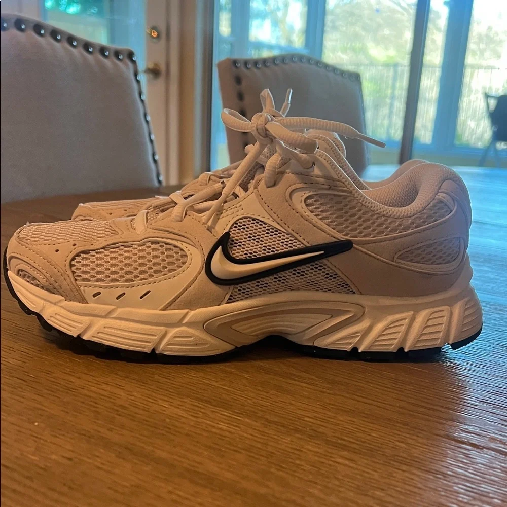 Nike V5 RNR - Picture 5 of 5